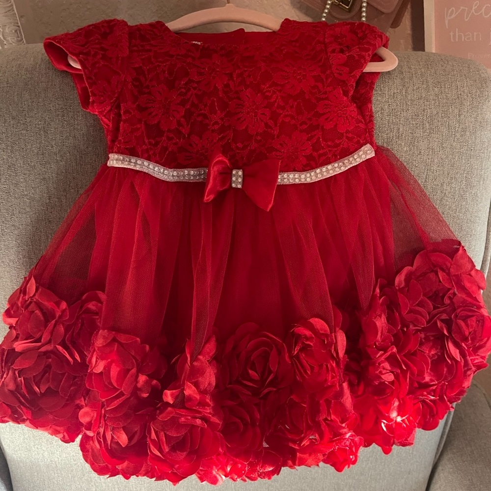 Gorgeous red dress. 18 months.  Valentine’s Day! ❤️